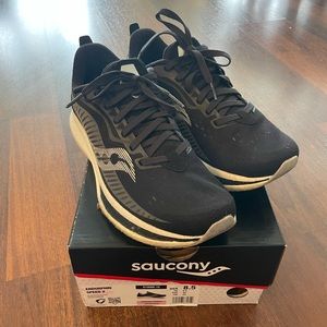 Saucony Endorphin Speed 2 Black/Shadow White Women’s 8.5 Running Sneaker Shoe